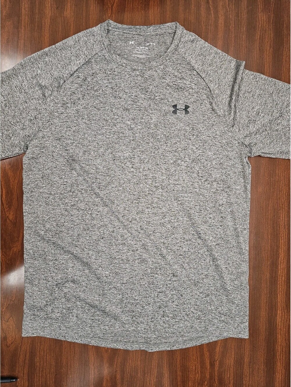 Under Armour Men's The Tech Tee Short Sleeve Gray Activewear Shirt SZ M Gorpcore